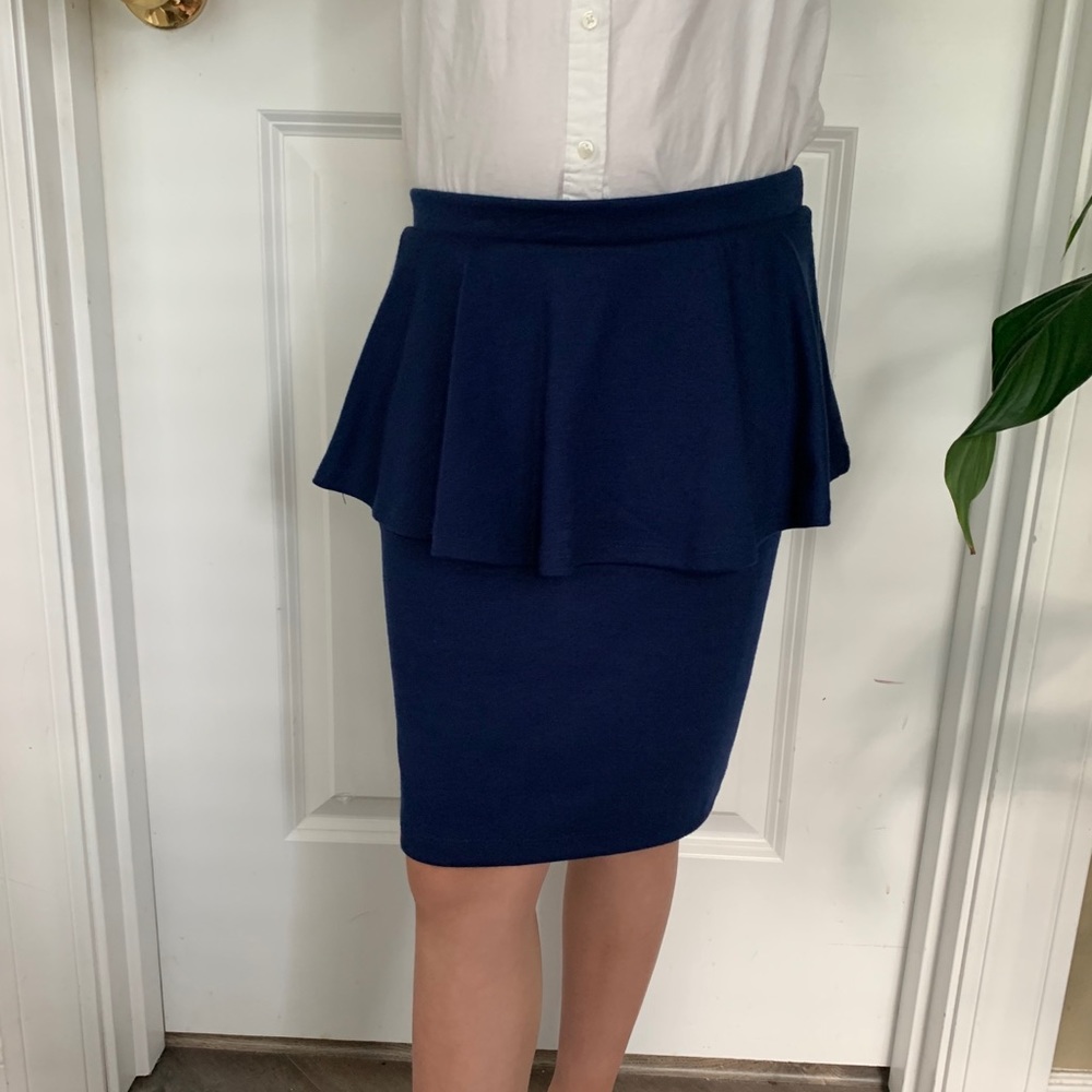 Forever 21 navy S pencil skirt with ruffle layer